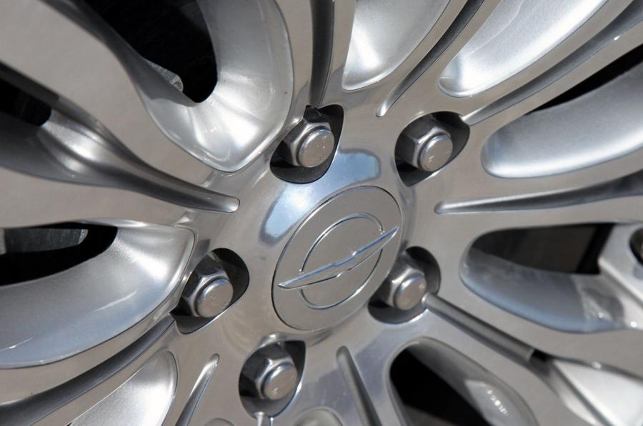  Chrysler 200 2011 года  (фото 82 из 122)